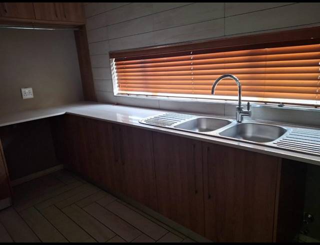 3 BEDROOM PROPERTY TO RENT IN VANDERBIJLPARK SE 10